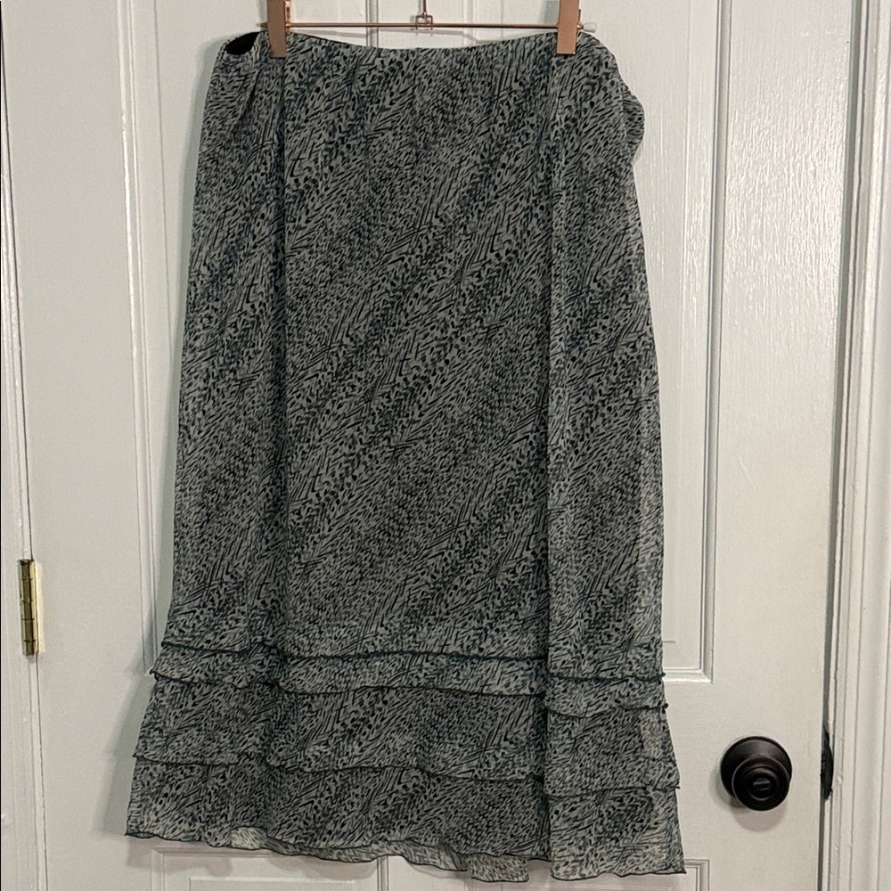 Cato Black and Gray Textured Midi Skirt